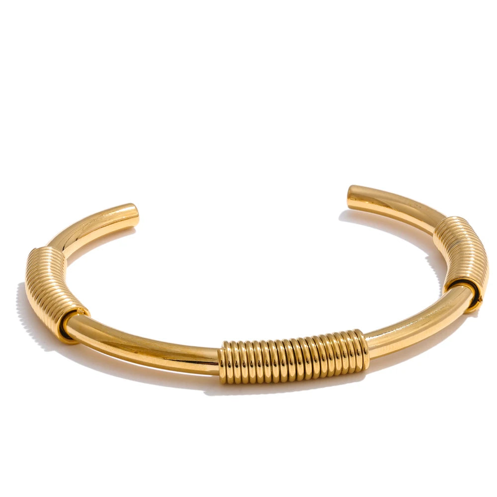 Pulseira Elegante de Aço Inoxidável Banhada a Ouro 18K